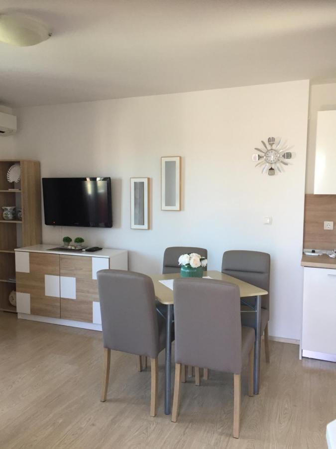 Apartments Mare Пунат Экстерьер фото