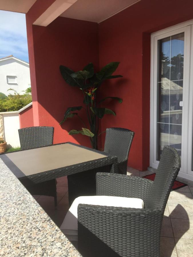 Apartments Mare Пунат Экстерьер фото