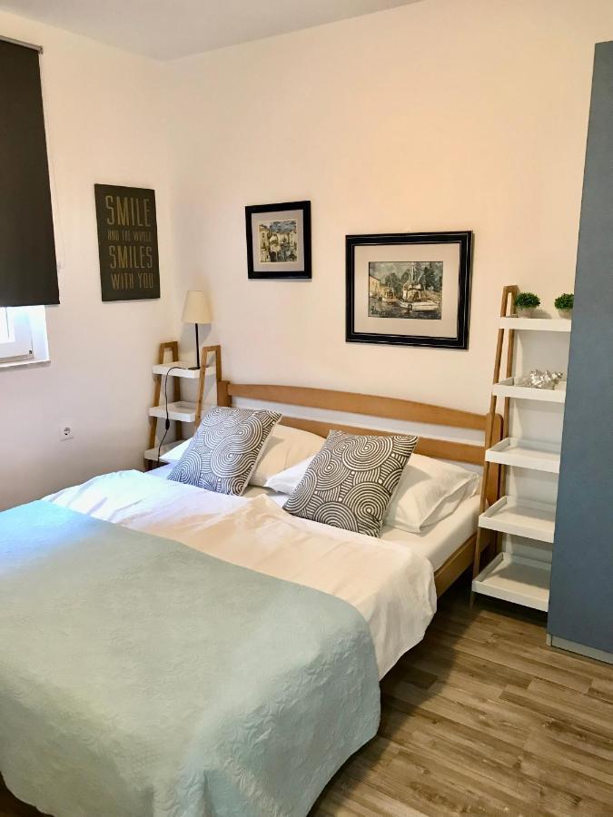 Apartments Mare Пунат Экстерьер фото