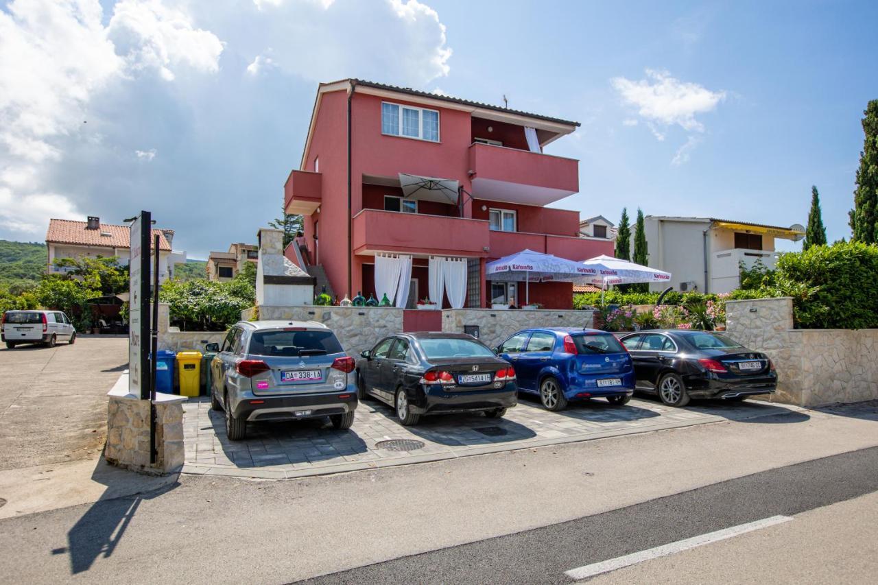 Apartments Mare Пунат Экстерьер фото