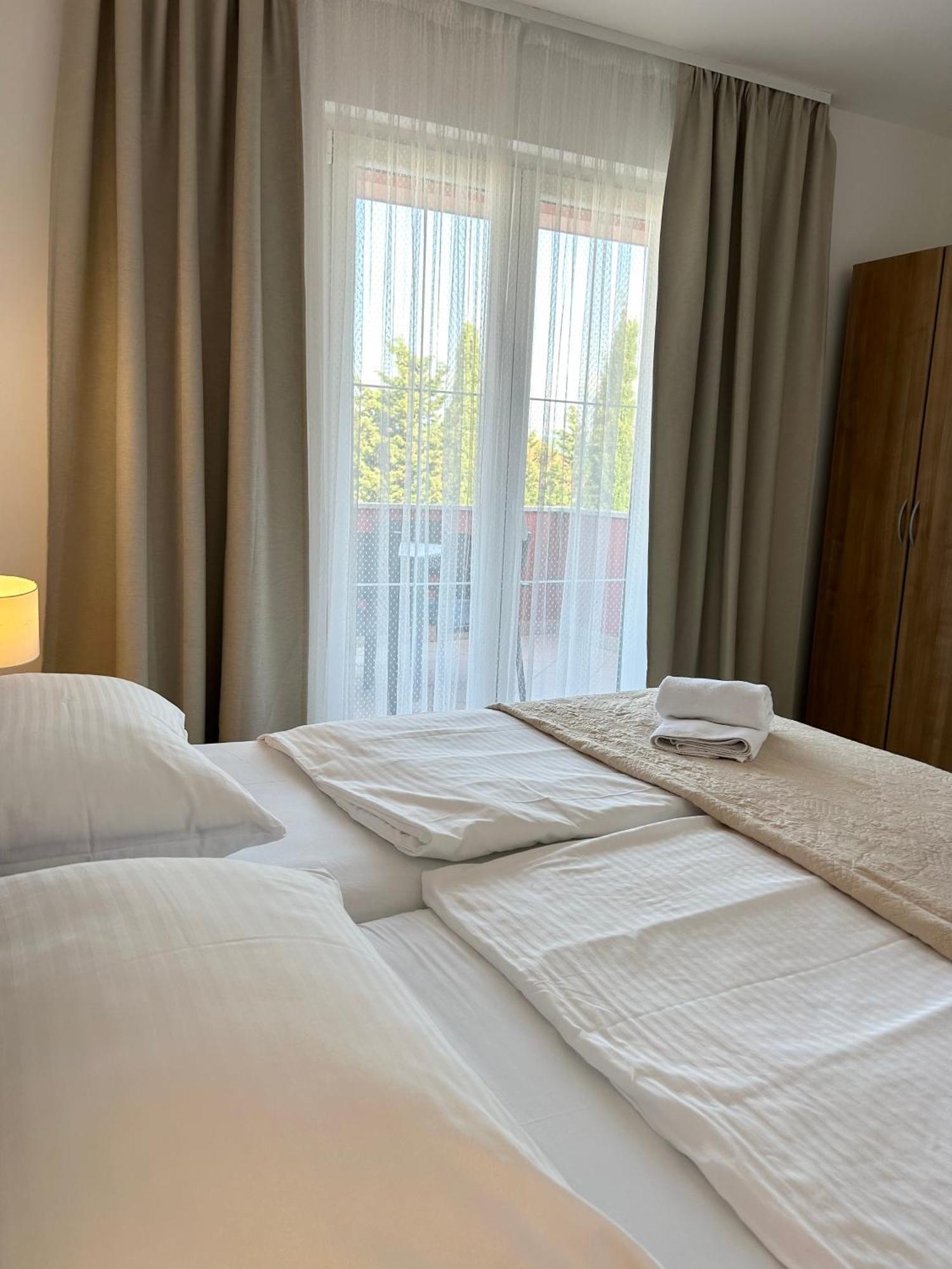 Apartments Mare Пунат Экстерьер фото