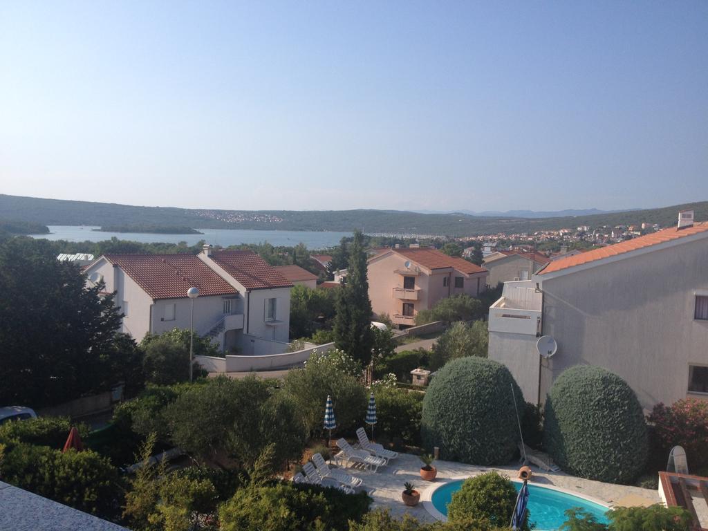 Apartments Mare Пунат Экстерьер фото